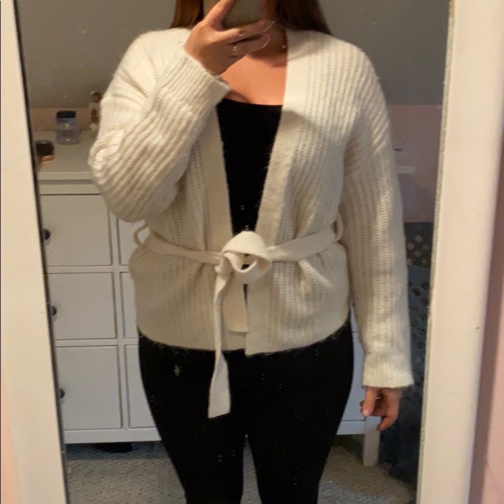 Aerie white cardigan